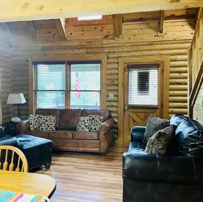 Rustic Black Bear Cabin Pigeon Forge Luaran gambar
