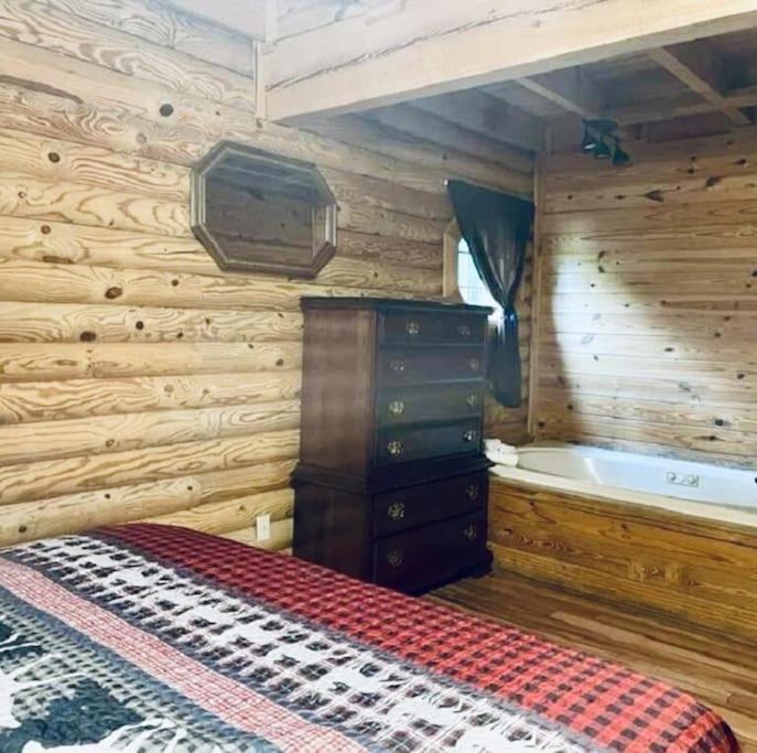 Rustic Black Bear Cabin Pigeon Forge Luaran gambar