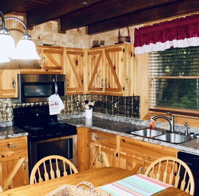Rustic Black Bear Cabin Pigeon Forge Luaran gambar