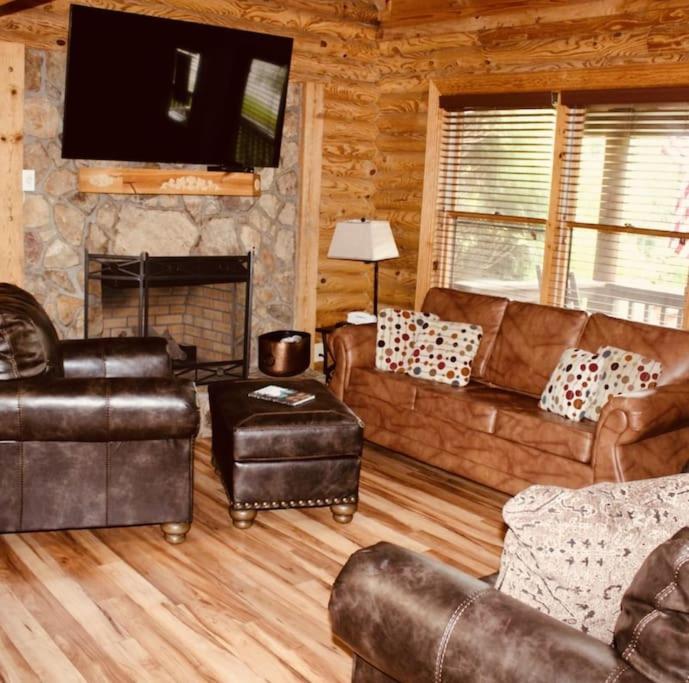 Rustic Black Bear Cabin Pigeon Forge Luaran gambar